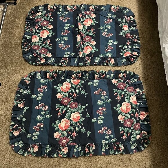 Laura Ashley Green Floral Ruffled King Pillow Shams Set of 2 - Picture 3 of 9